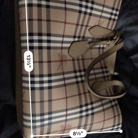 Brand New Burberry handbag - Picture 1 of 7